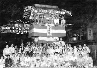 円福寺で青年団による盆踊り大会