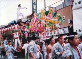 日吉神社祭礼　岩崎区の山車